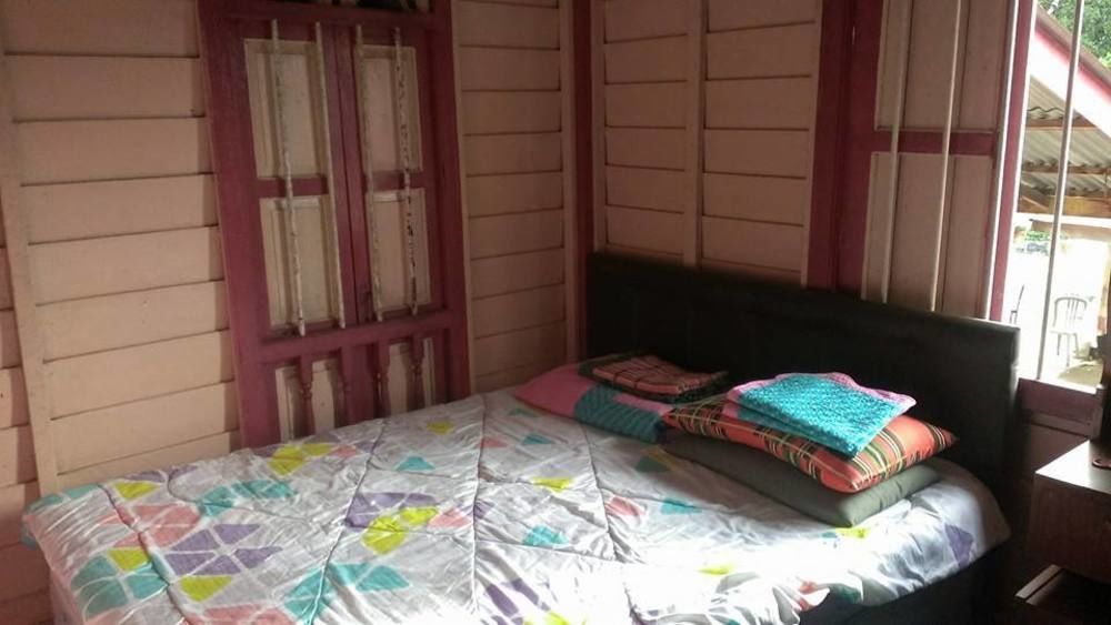 Homestay Bukit Gantang Hotel Тайпинг Экстерьер фото